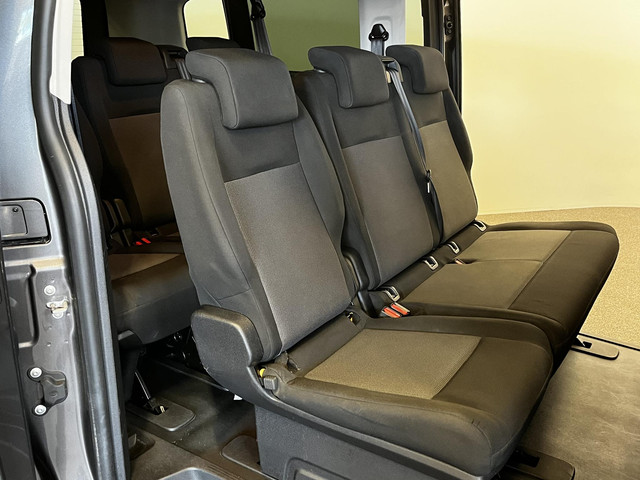 Toyota PROACE Electric Shuttle